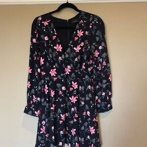 Adelyn Rae Black and Pink V-Neck Bishop Sleeve Sundress